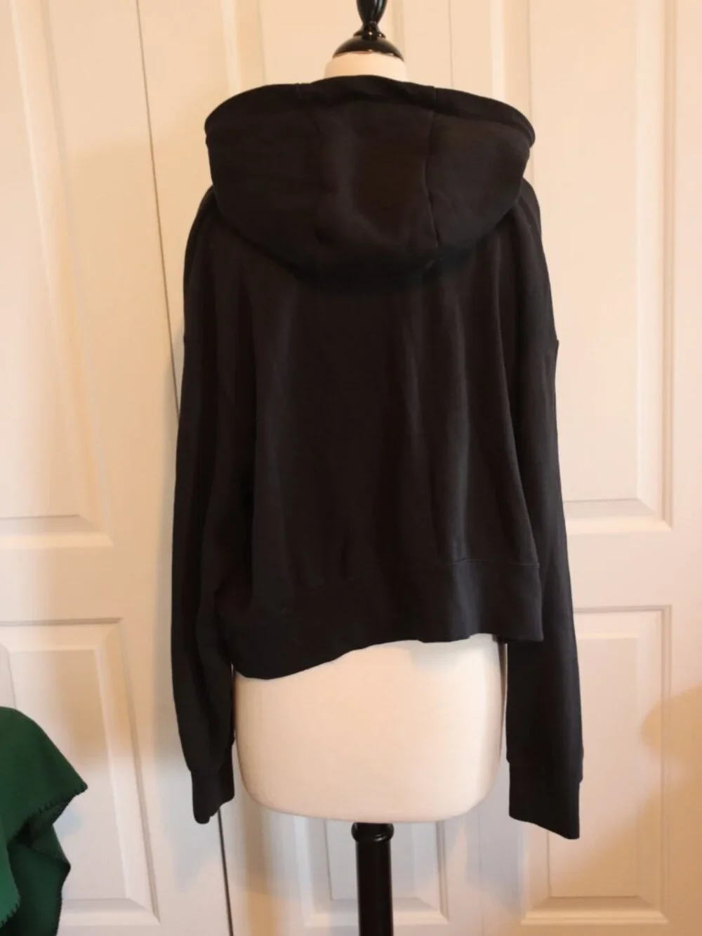 Nike Sportswear Club Fleece Crop Hoodie Gold Glitter Swoosh Logo Black Sz 1X